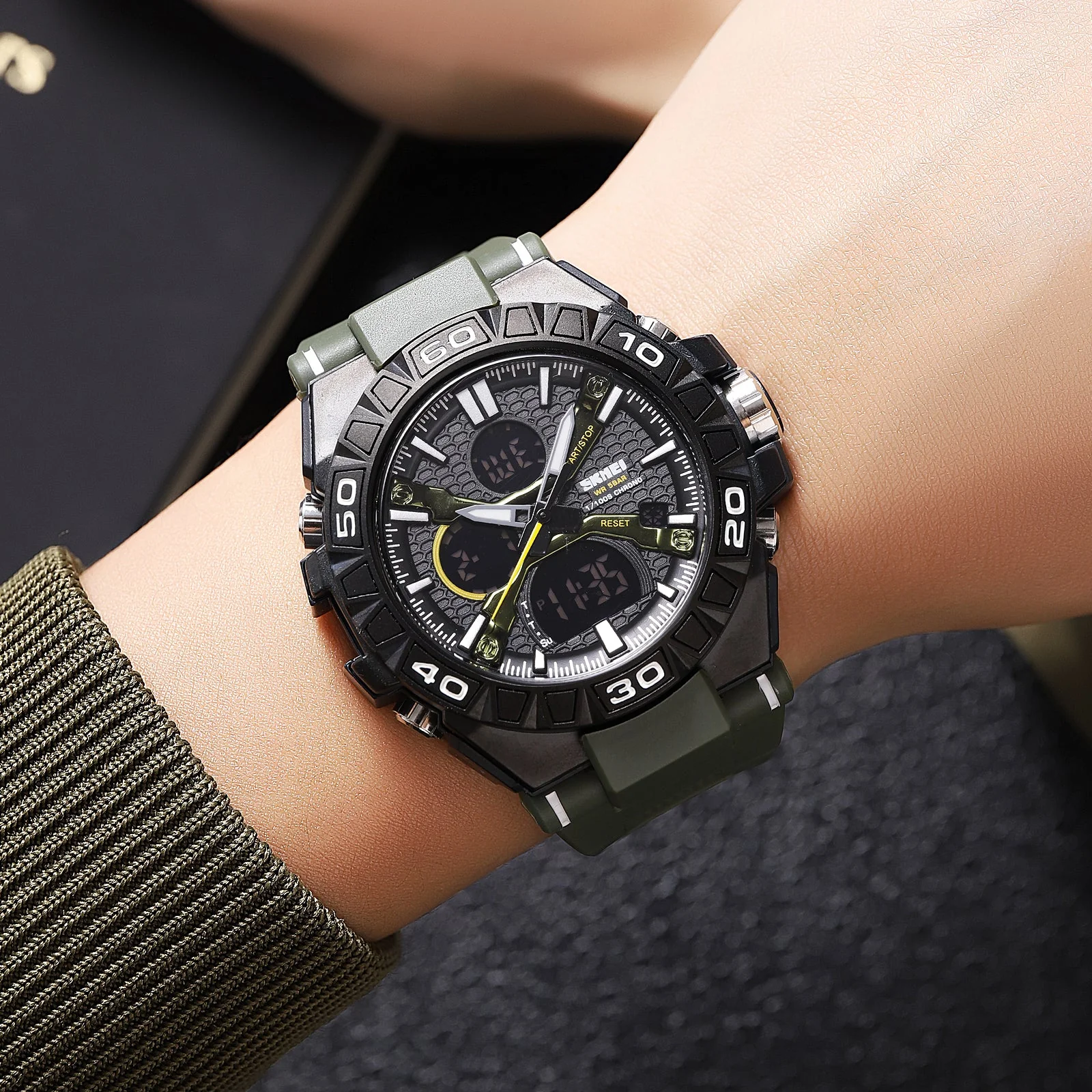 2220 Reloj Skmei pulsera de caucho para hombre - Image 8