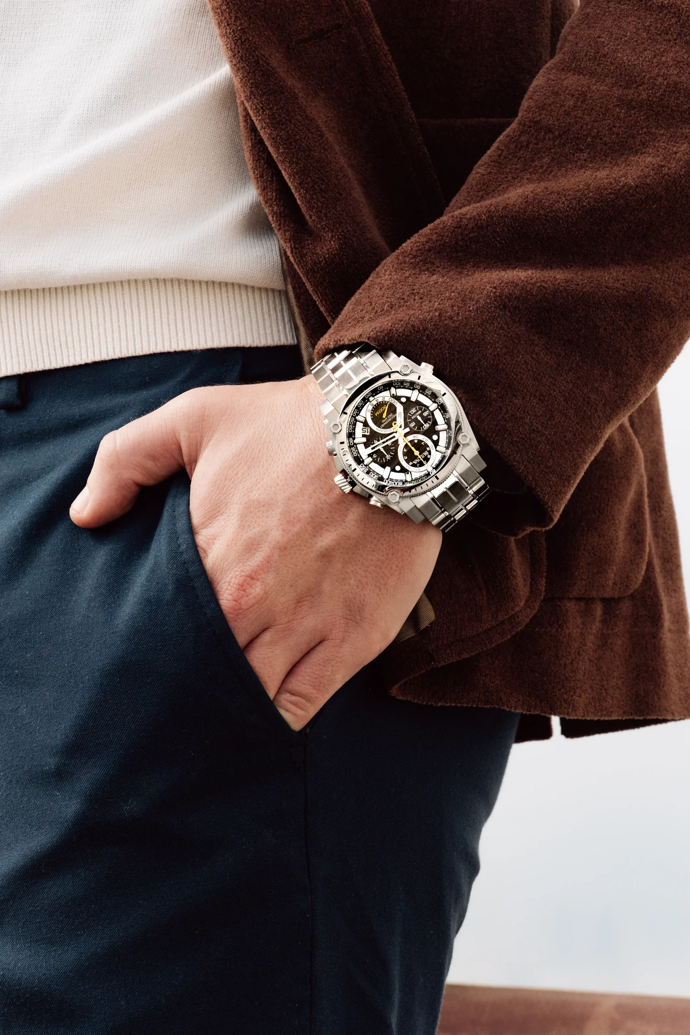 96B175 Reloj Bulova Icon de caballero correa de metal 46 mm - Image 2