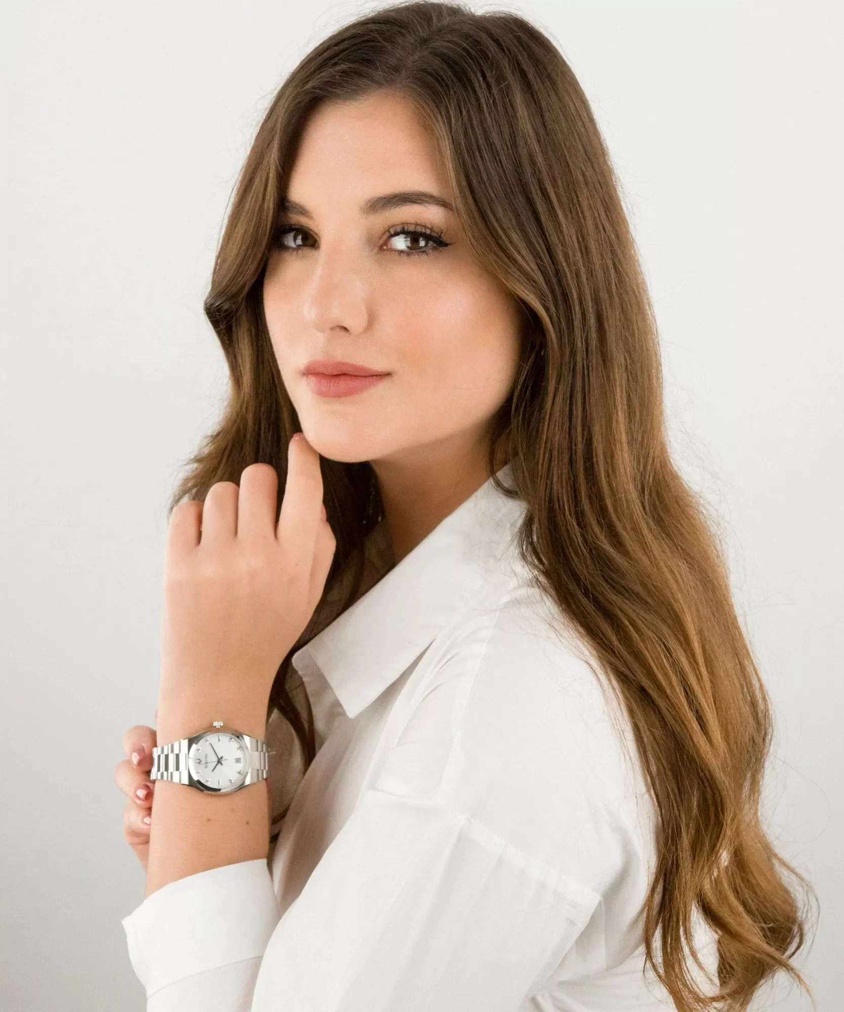 96P218 Reloj Bulova Classic de dama correa de metal - Image 3