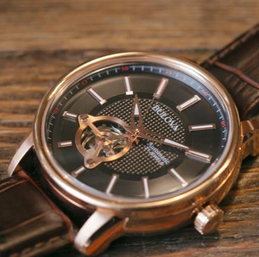 97A109 Reloj Bulova Classic de hombre banda de cuero 45mm - Image 5