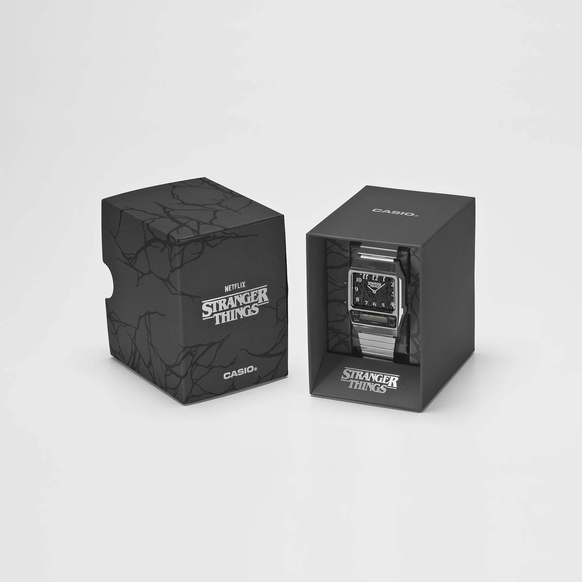 AQ-800EST-1A Reloj Casio Stranger Thing unisex correa de metal - Image 6