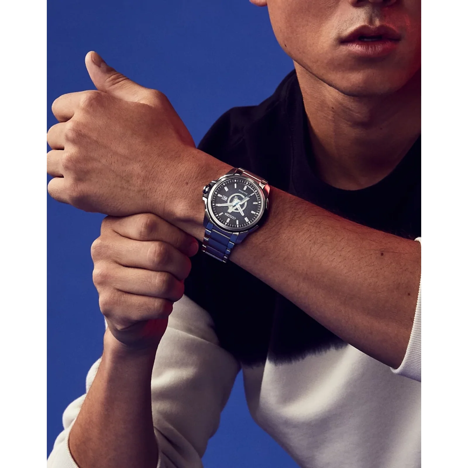 AW1651-52W Reloj Citizen Marvel Avengers Eco-drive de hombre correa de metal - Image 2
