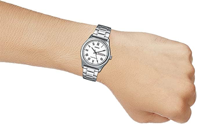 MTP-V006D-7B Reloj Casio para Hombre - Image 2