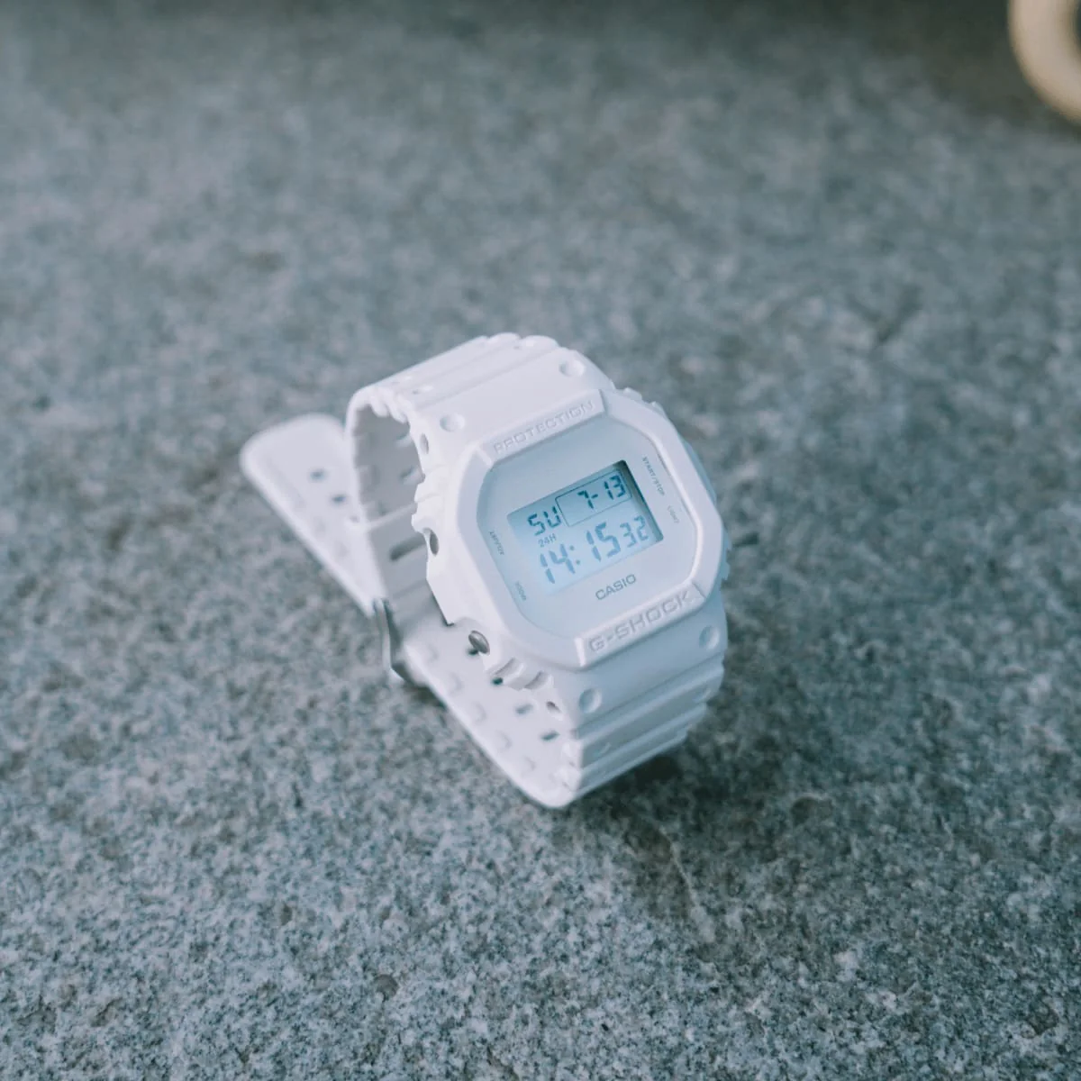 DW-5600WW-7 Reloj G-Shock de hombre correa de silicona - Image 3