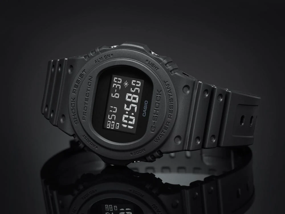 DW-5750E-1B Reloj G-Shock para Hombre - Image 3
