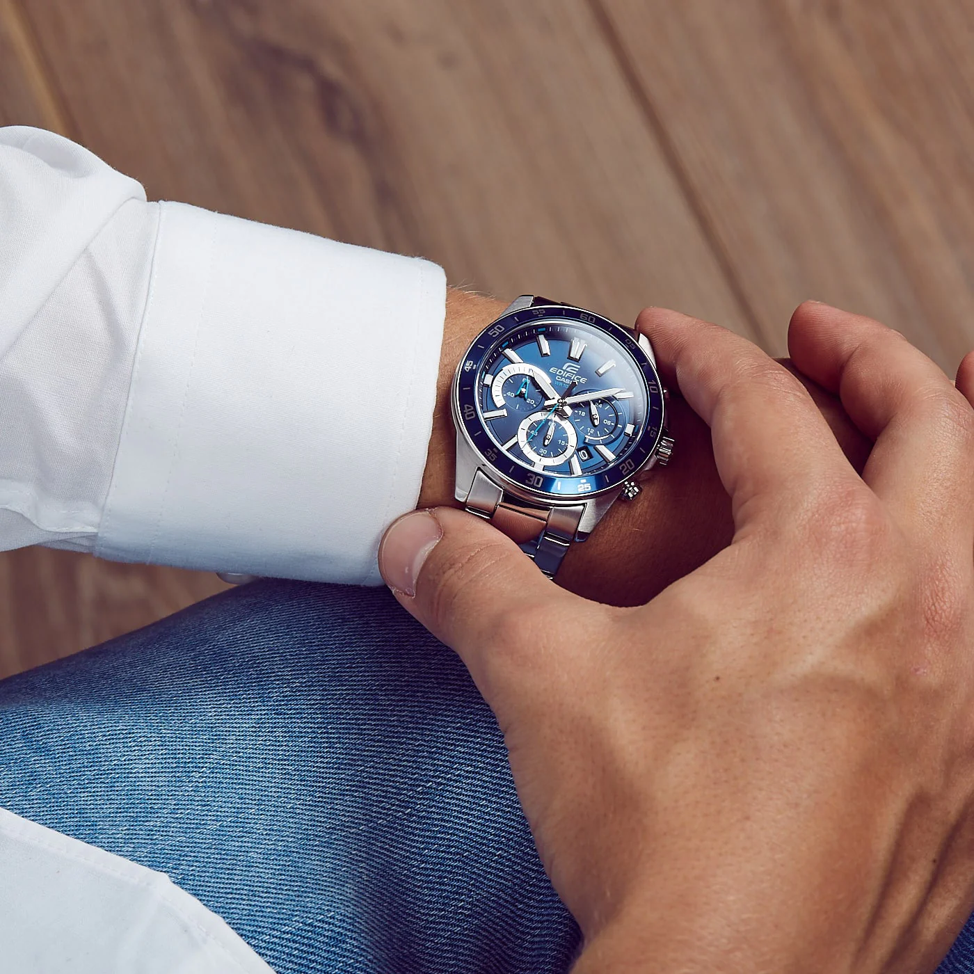 EFV-570D-2AV Reloj Edifice para Caballero - Image 2