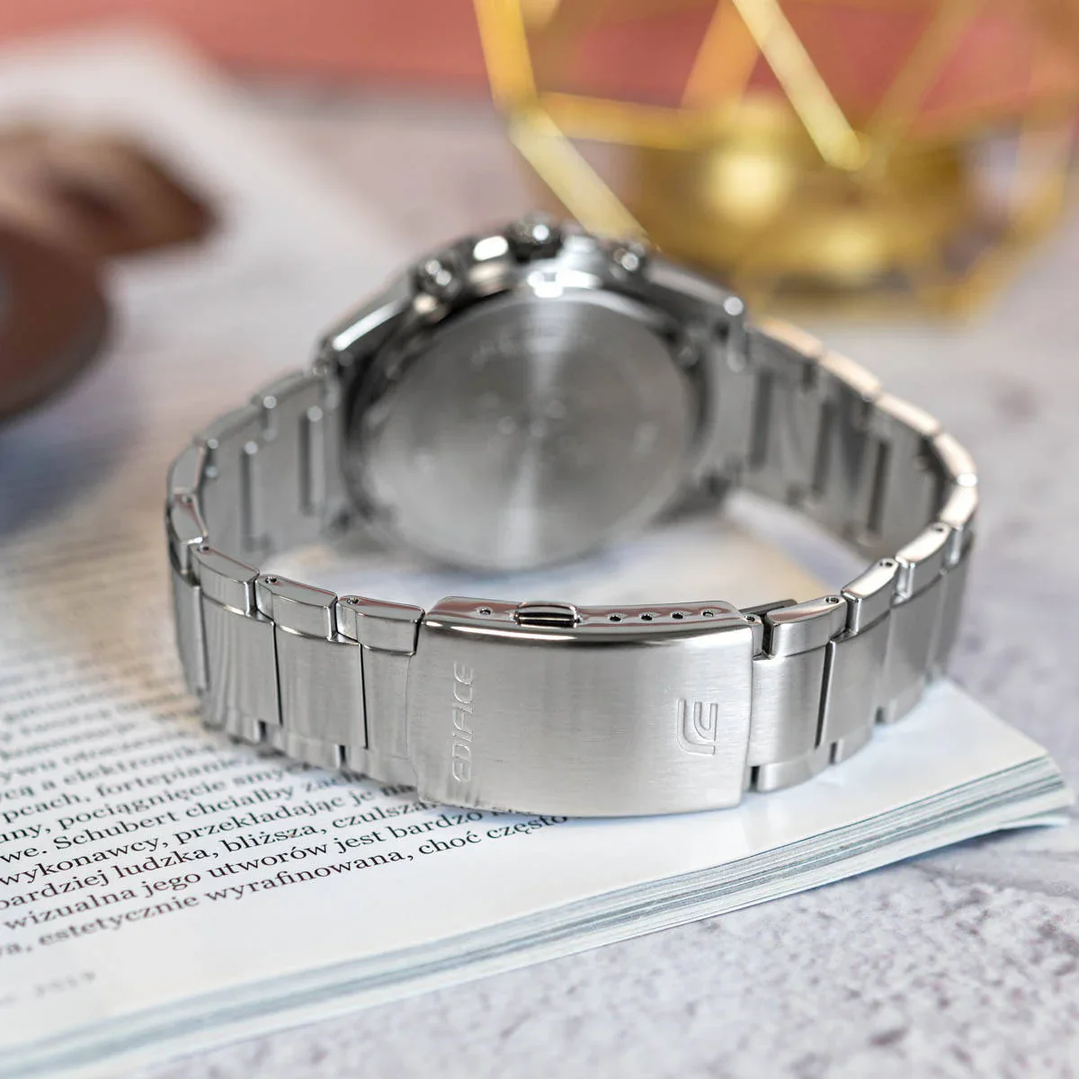EFR-526D-3AV Reloj Edifice Análogo para Caballero Banda de Acero Inoxidable - Image 5