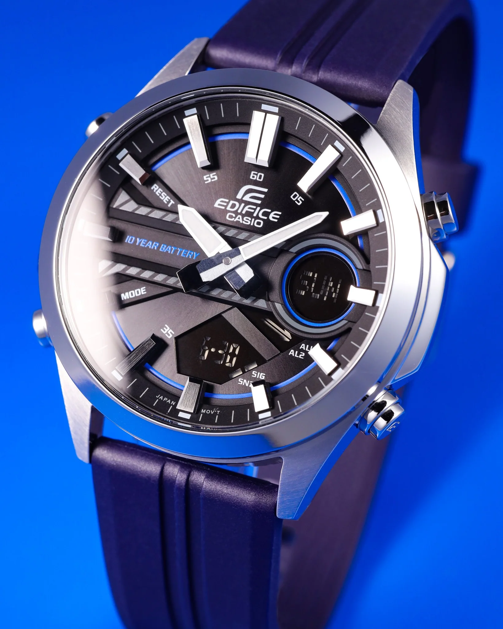 EFV-C120P-1A2 Reloj Edifice de hombre pulsera de metal 10 años de batería - Image 3