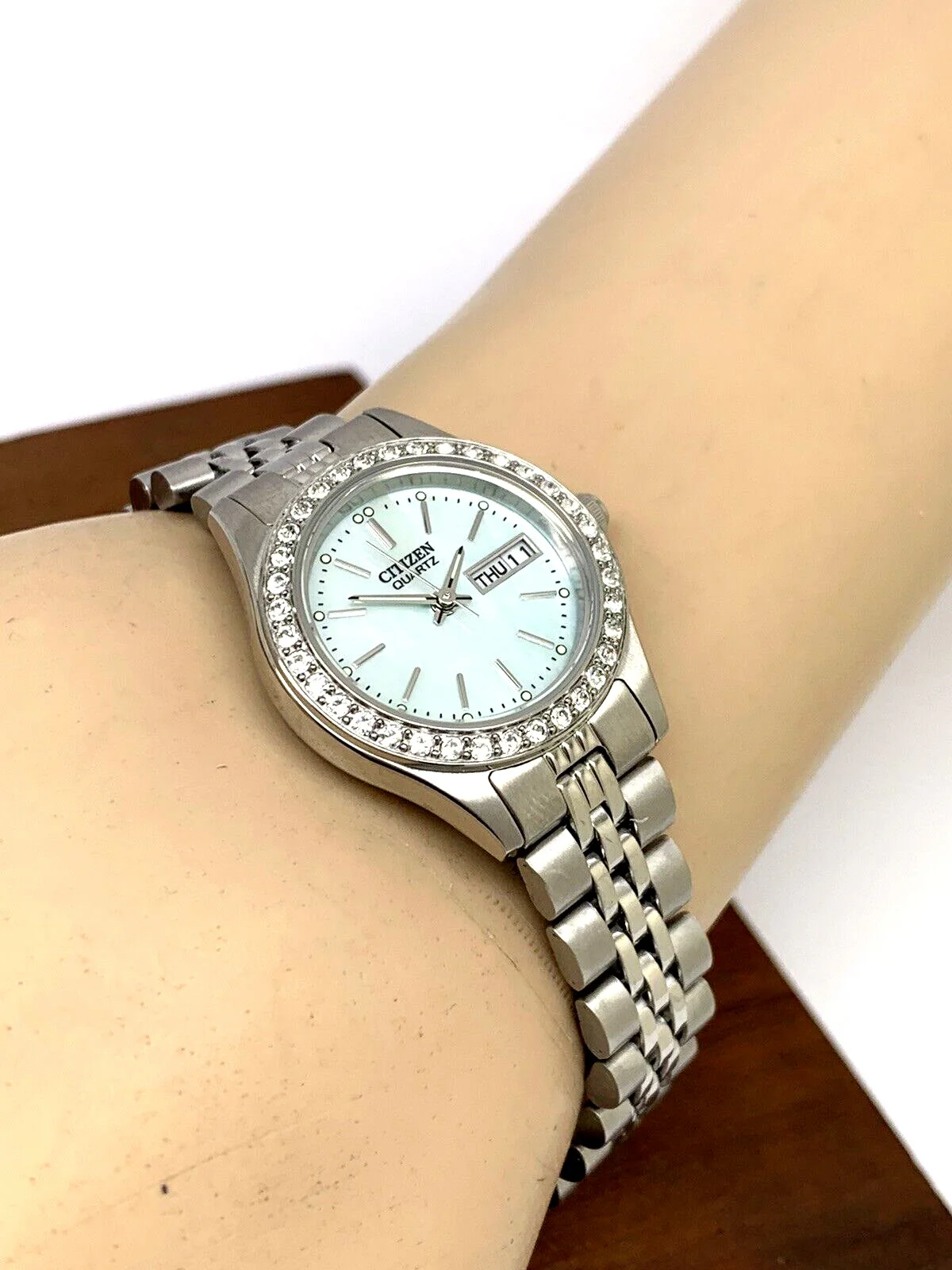 EQ0530-51N Citizen Reloj para Mujer - Image 2