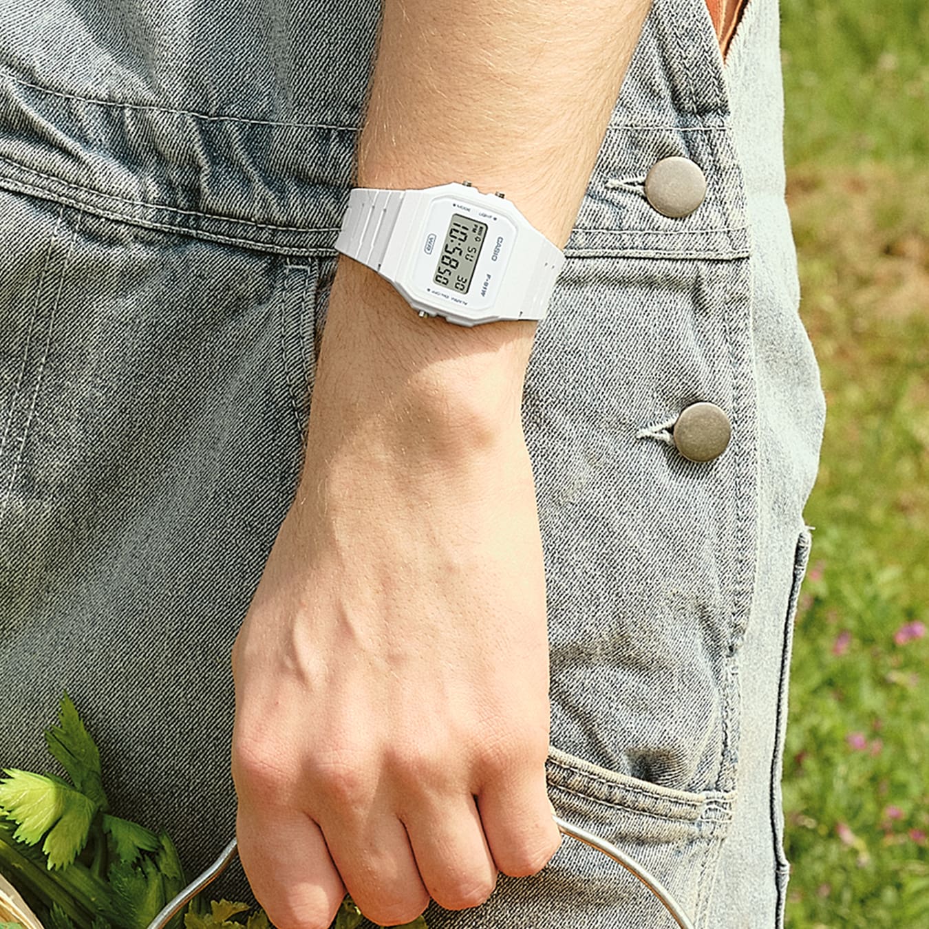 F-91WB-7ACF Reloj Casio hombre pulsera de caucho digital - Image 9