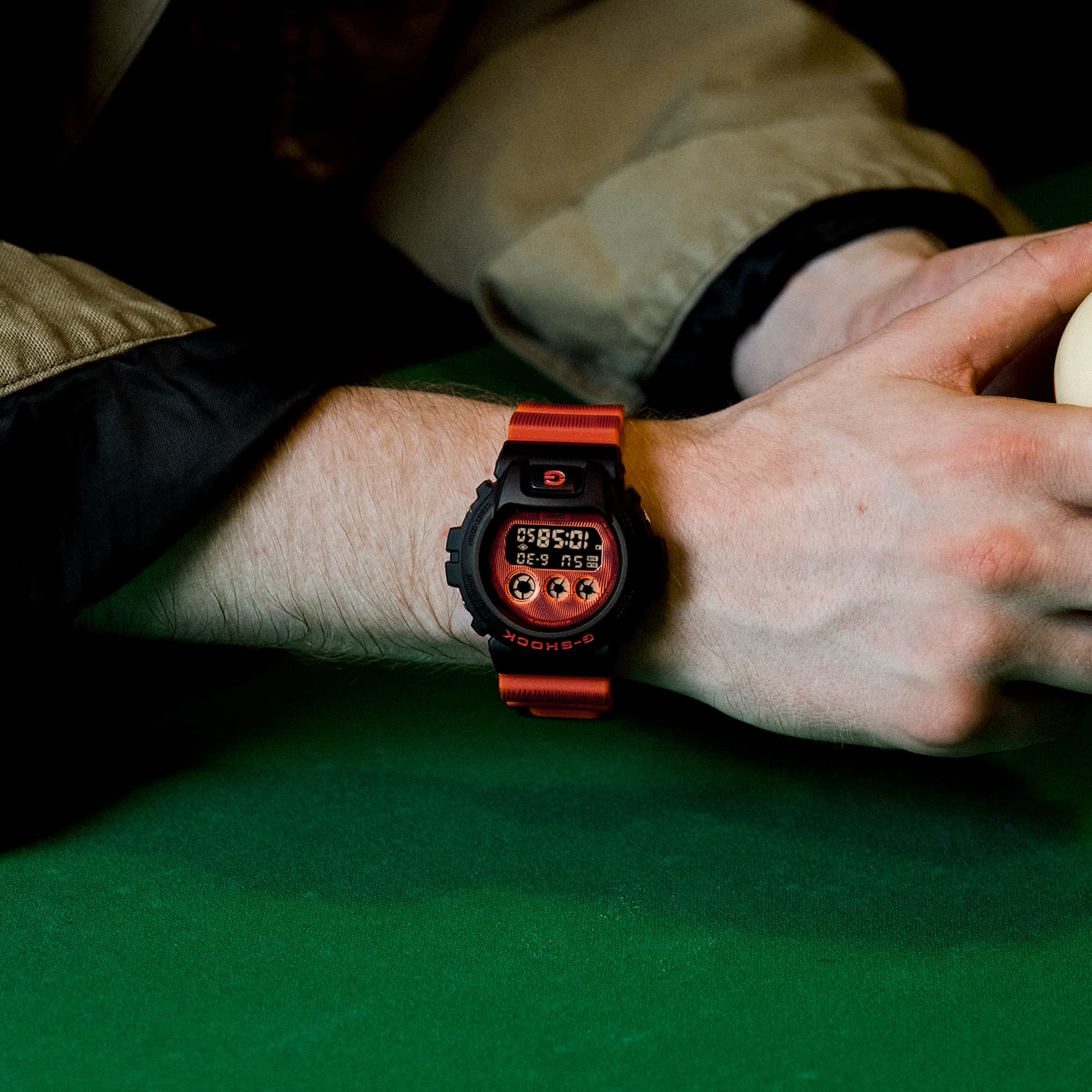 DW-6900TD-4 Reloj G-Shock para Caballero - Image 2