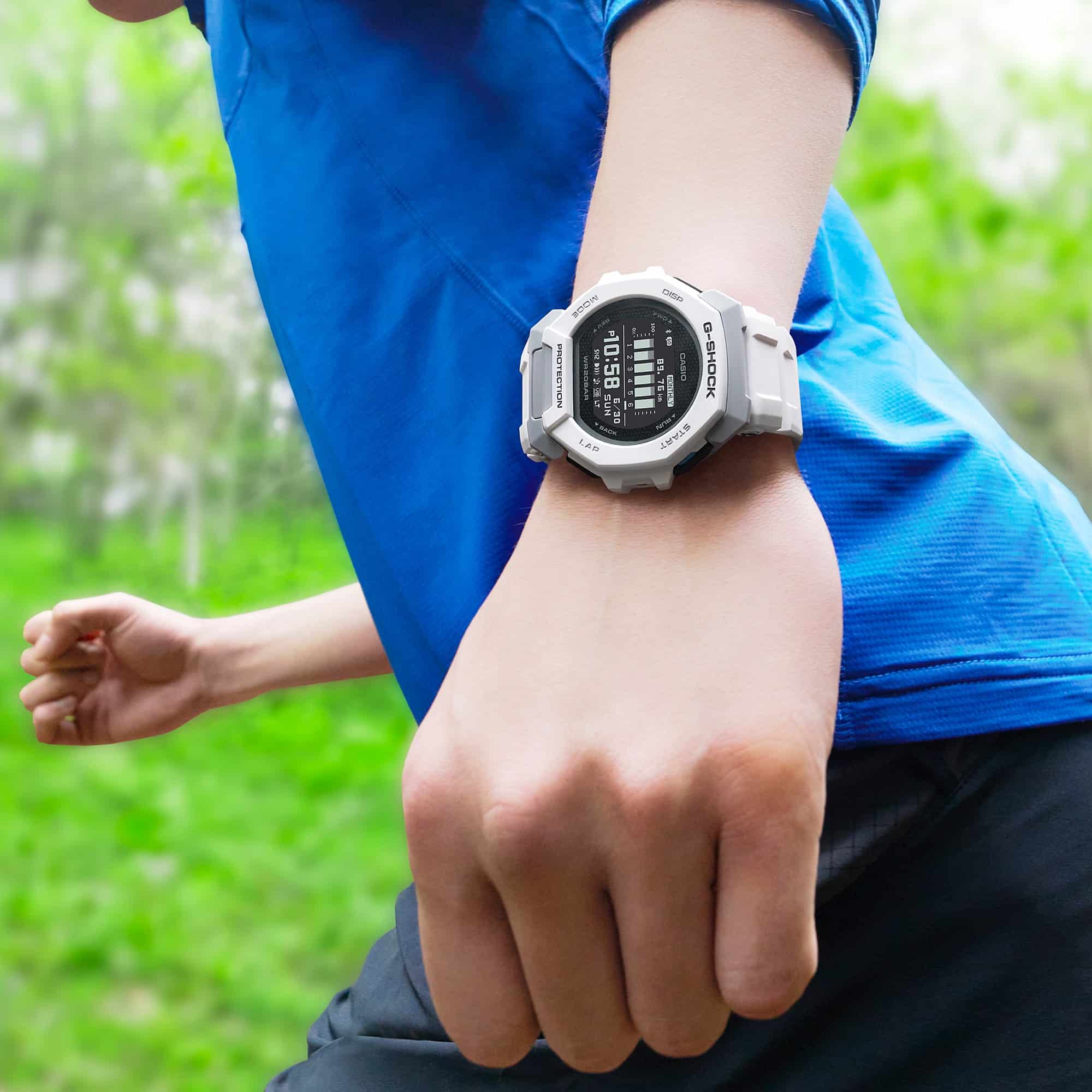 GBD-300-7 G-Shock para hombre pulsera de caucho con bluetooth - Image 3