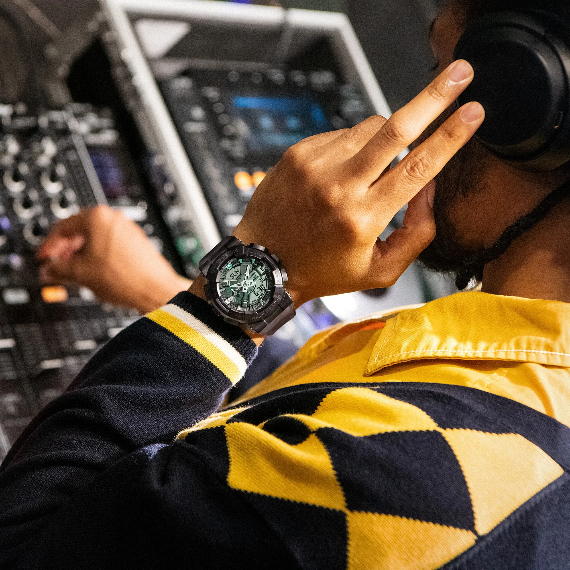 GM-110MF-1A G-Shock Reloj para Hombre Correa de Goma Doble Hora - Image 9