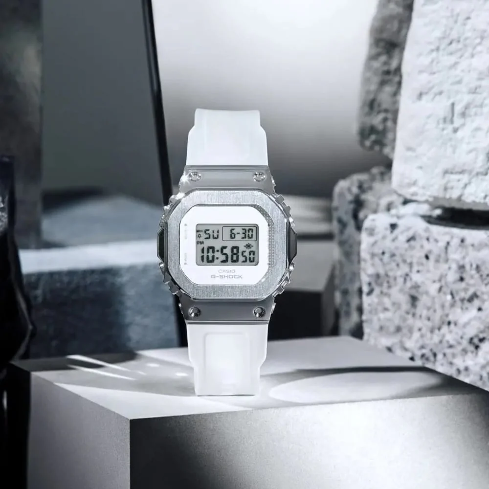 GM-S5600SK-7 Reloj G-Shock Unisex - Image 4