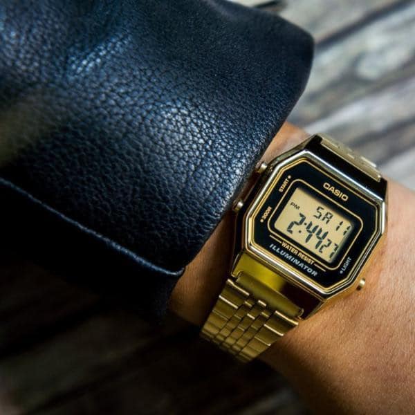 LA-680WGA-1 Reloj Casio para Dama, Vintage Clásico Illuminator - Image 2