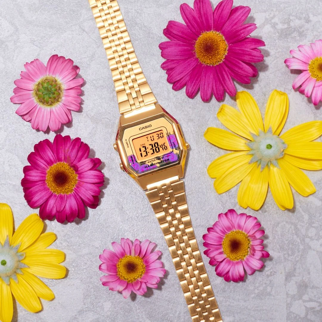 LA-680WGA-4C Reloj Casio para Mujer, Vintage Clásico Illuminator - Image 2
