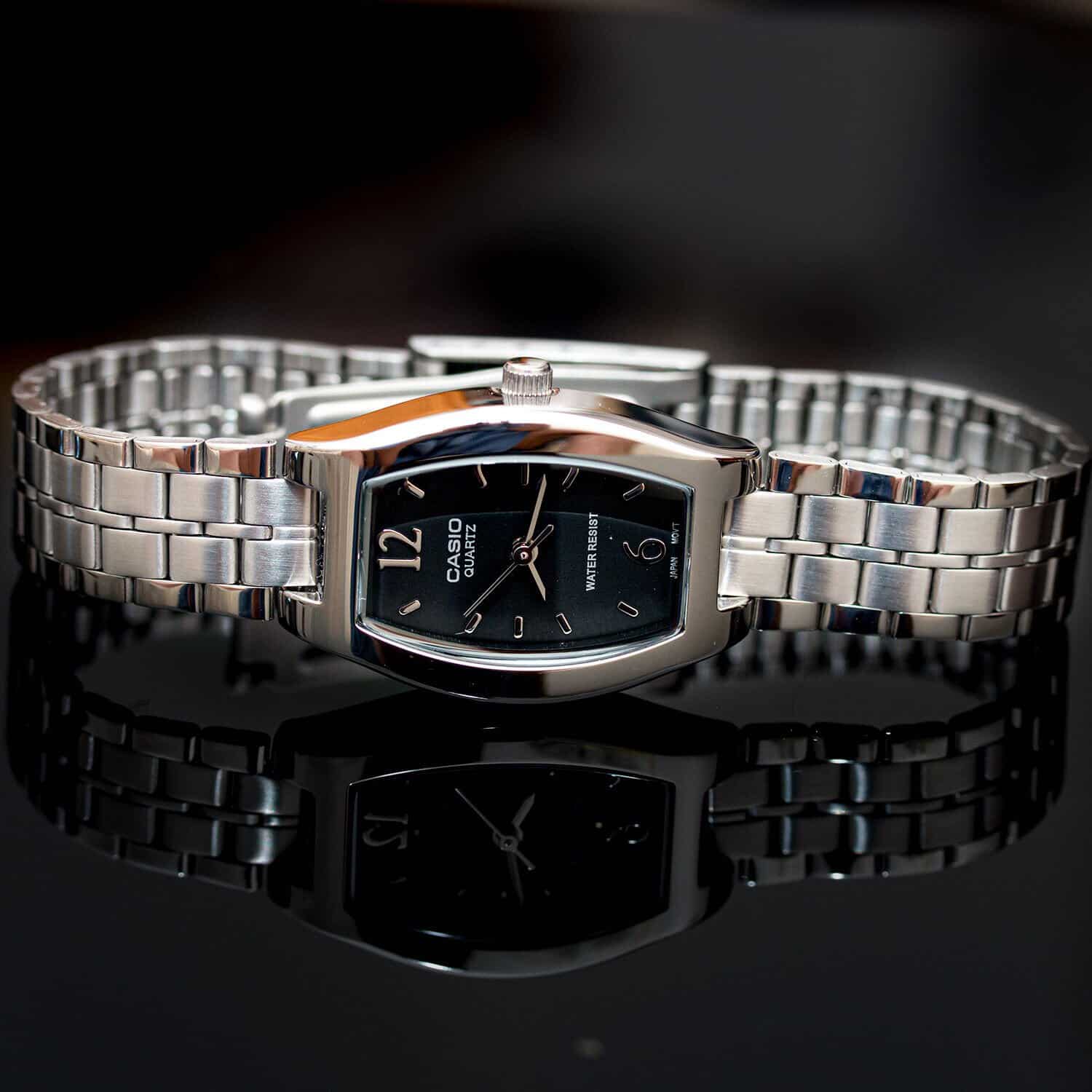 LTP-1254D-1ACF Casio Reloj para Mujer - Image 4