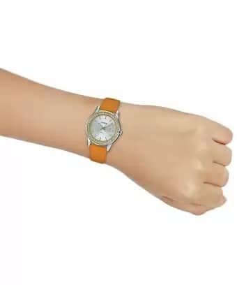 LTP-1358L-7AV Reloj Casio para Señorita - Image 4