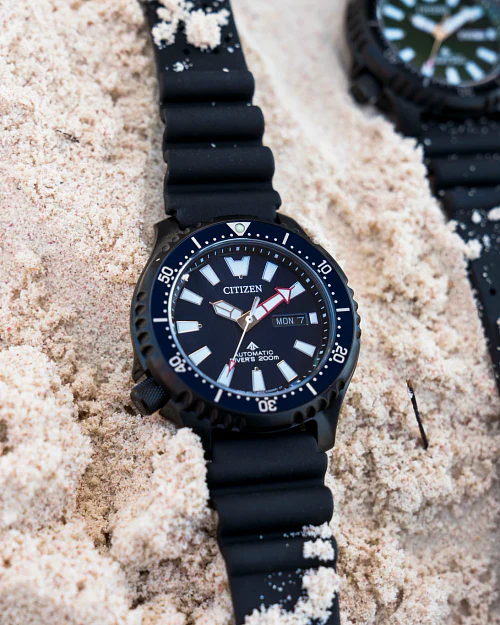 NY0158-09L Citizen reloj para caballero pulsera de caucho - Image 2
