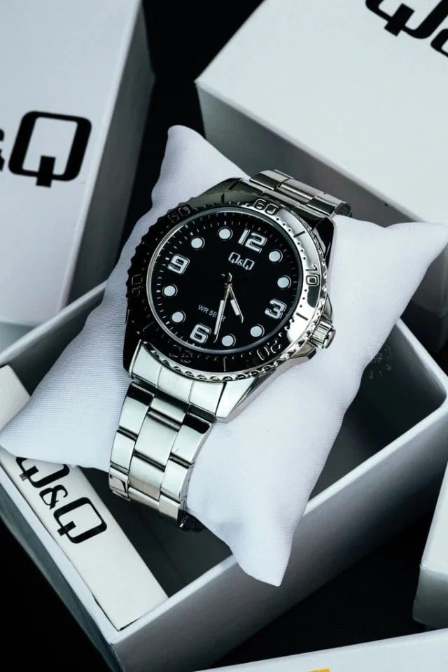 Q07A-001PY Reloj QQ para Hombre - Image 3