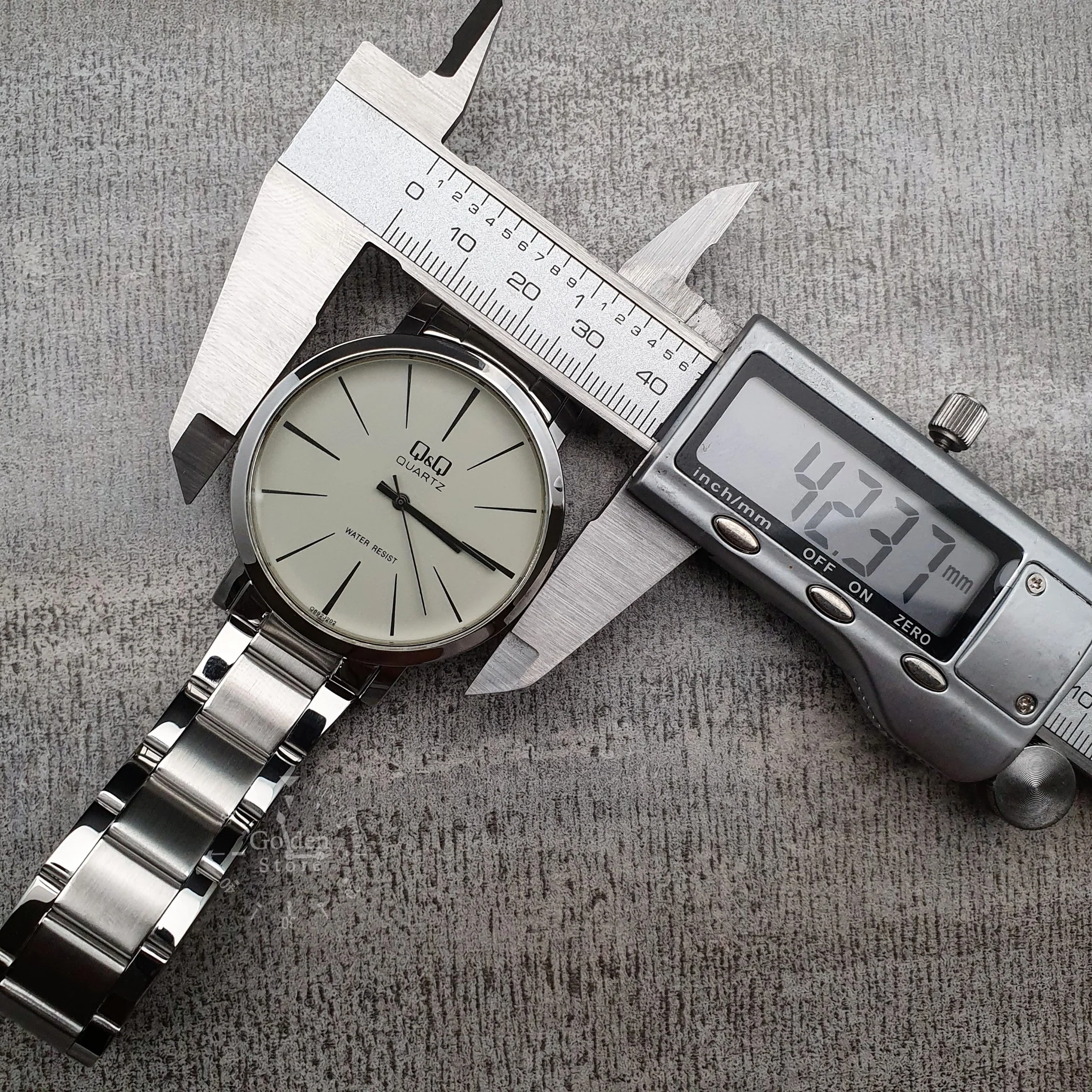 Q893J202Y Reloj QQ para Señorita - Image 3