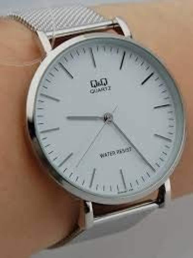 QA20J201Y Reloj QQ Unisex - Image 3