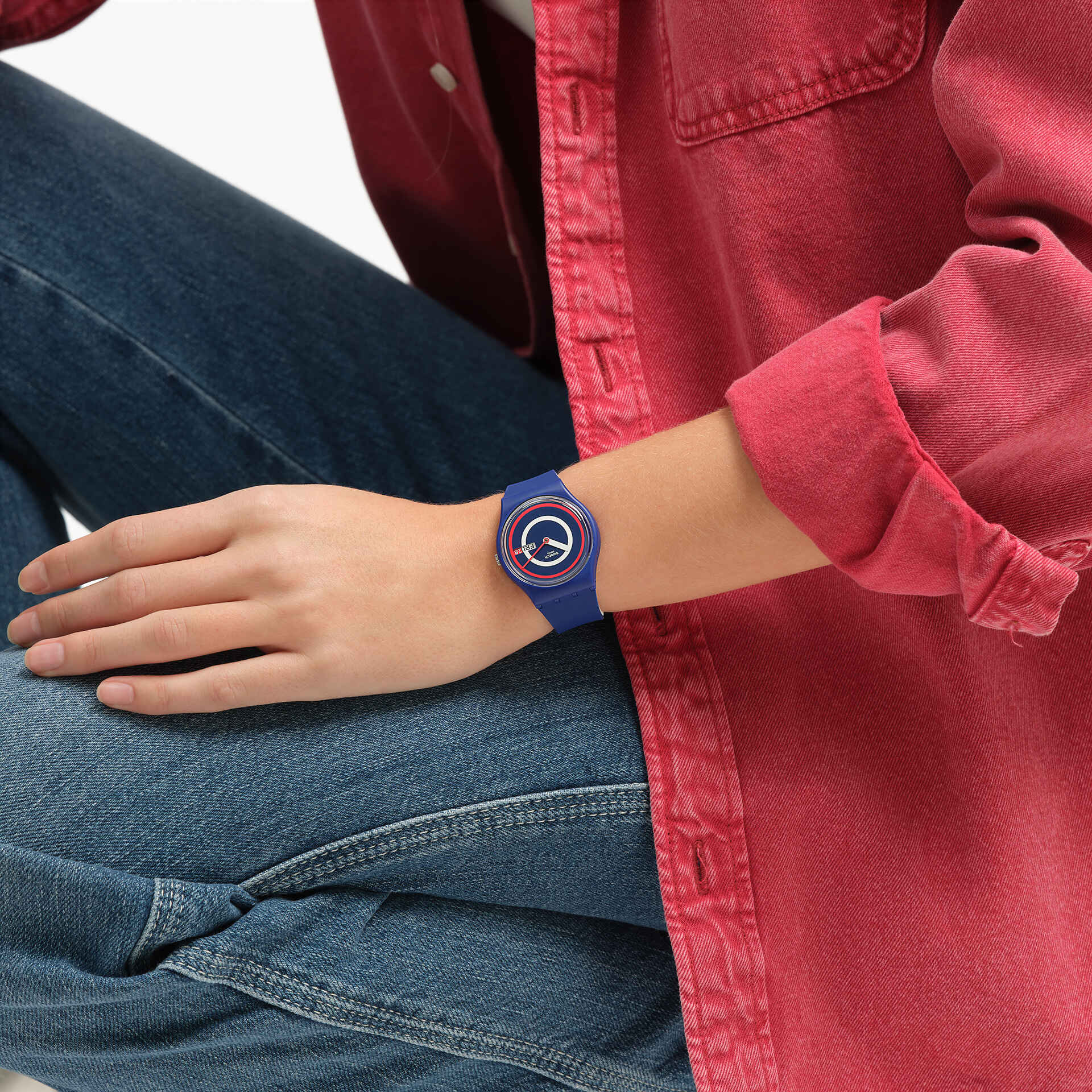 SO28N703 Reloj Swatch Blue to Basic Unisex correa de resina - Image 2