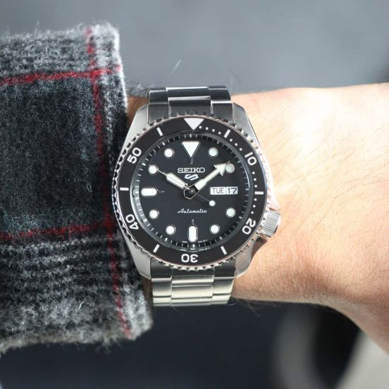 SRPD55K1 Seiko 5 Sport Automático Pulsera de Metal - Image 2