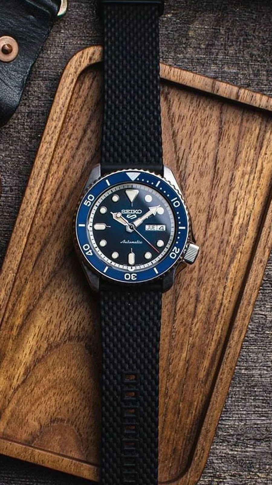 SRPD71K2 Reloj Seiko de caballero pulsera de silicona 43 mm - Image 5