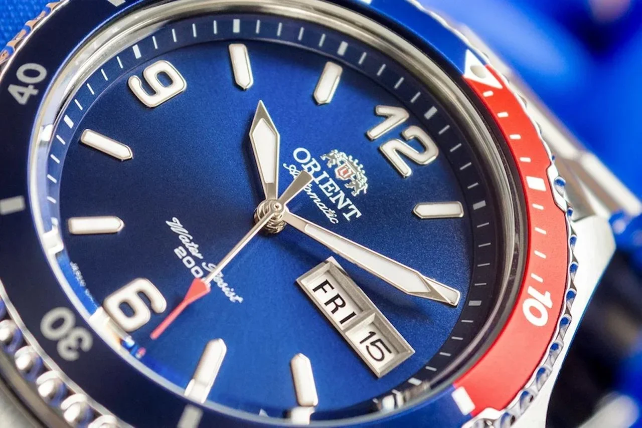 TAA02009D Reloj Orient Mako de caballero correa de acero inoxidable - Image 2