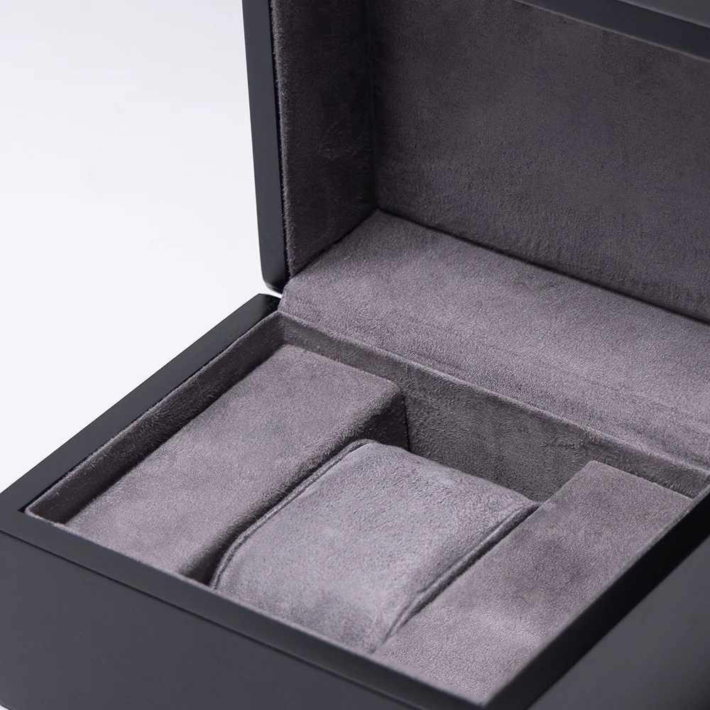TC-001 Caja para un reloj acolchado de madera - Image 10
