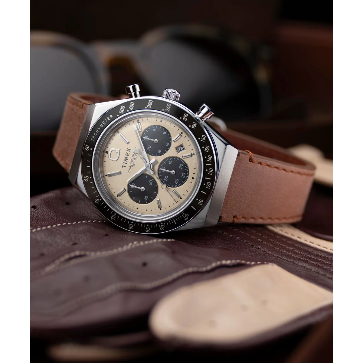 TW2V42800 Reloj Timex Q Chronograph de hombre correa de cuero - Image 6