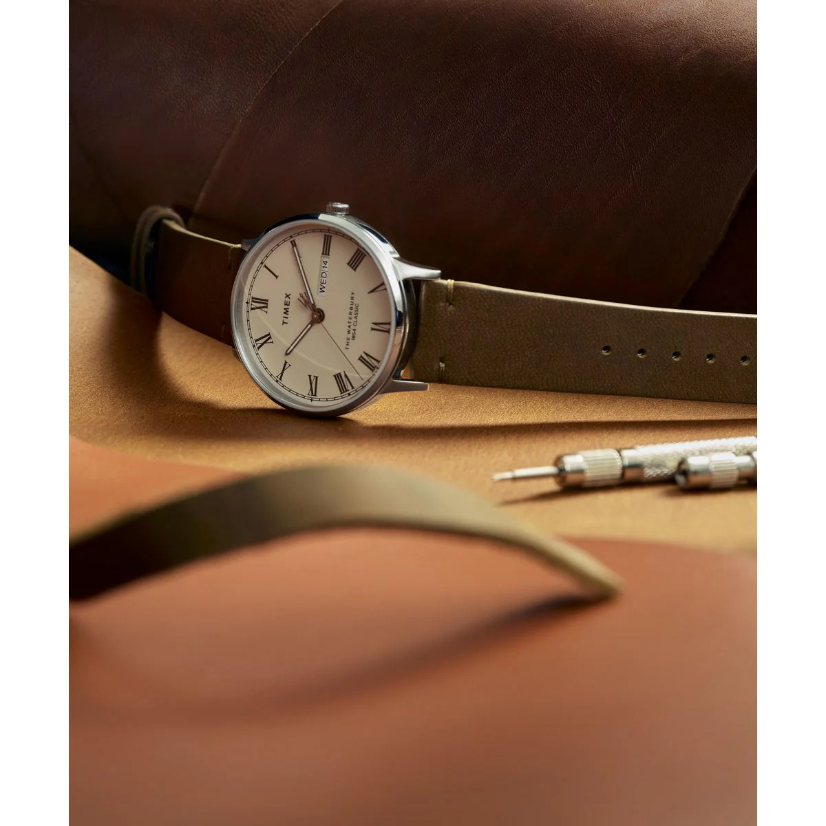 TW2W50600 Reloj Timex Waterbury Classic de hombre correa de piel - Image 5