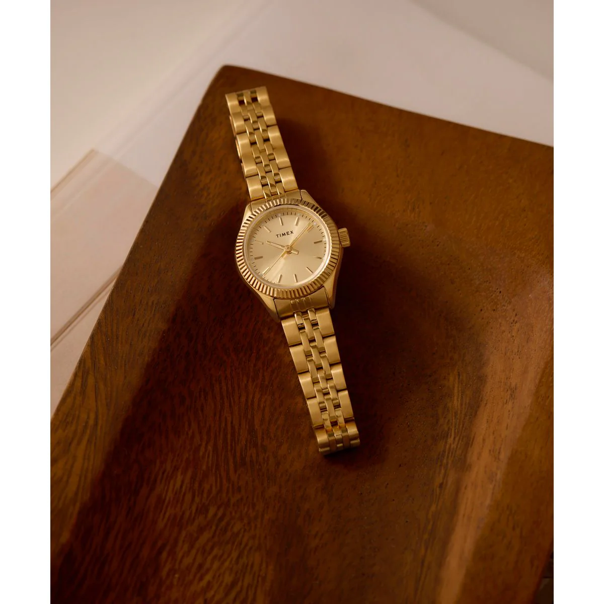 TW2W91000 Reloj Timex Legacy Mini de mujer correa de metal - Image 3