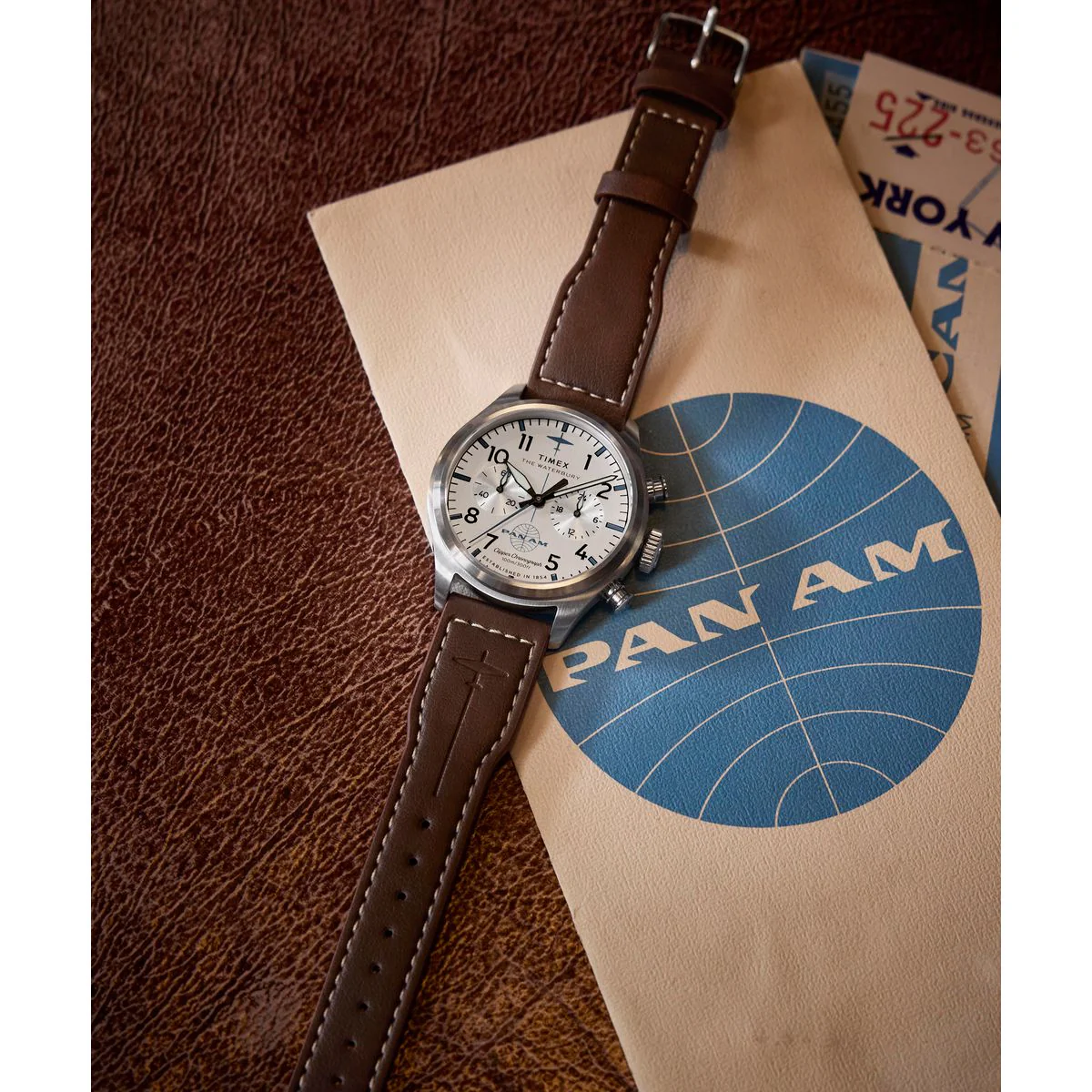 TW2Y38700 Reloj Timex Waterbury Pan Am de hombre correa de tela - Image 3