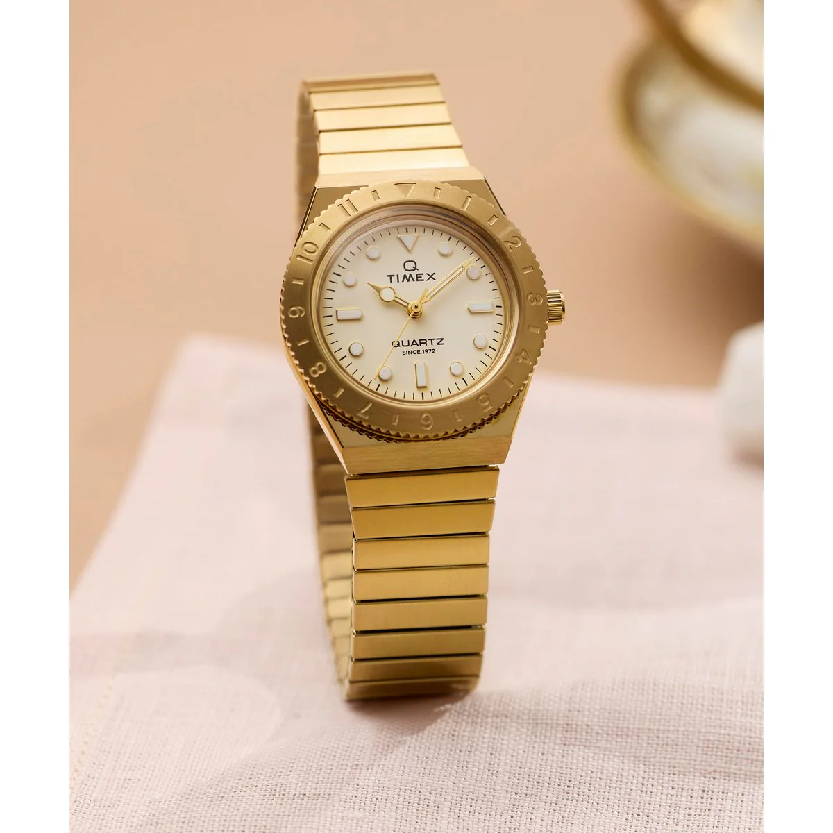 TW2Y57500 Reloj Timex Q Mini de dama correa de metal - Image 6
