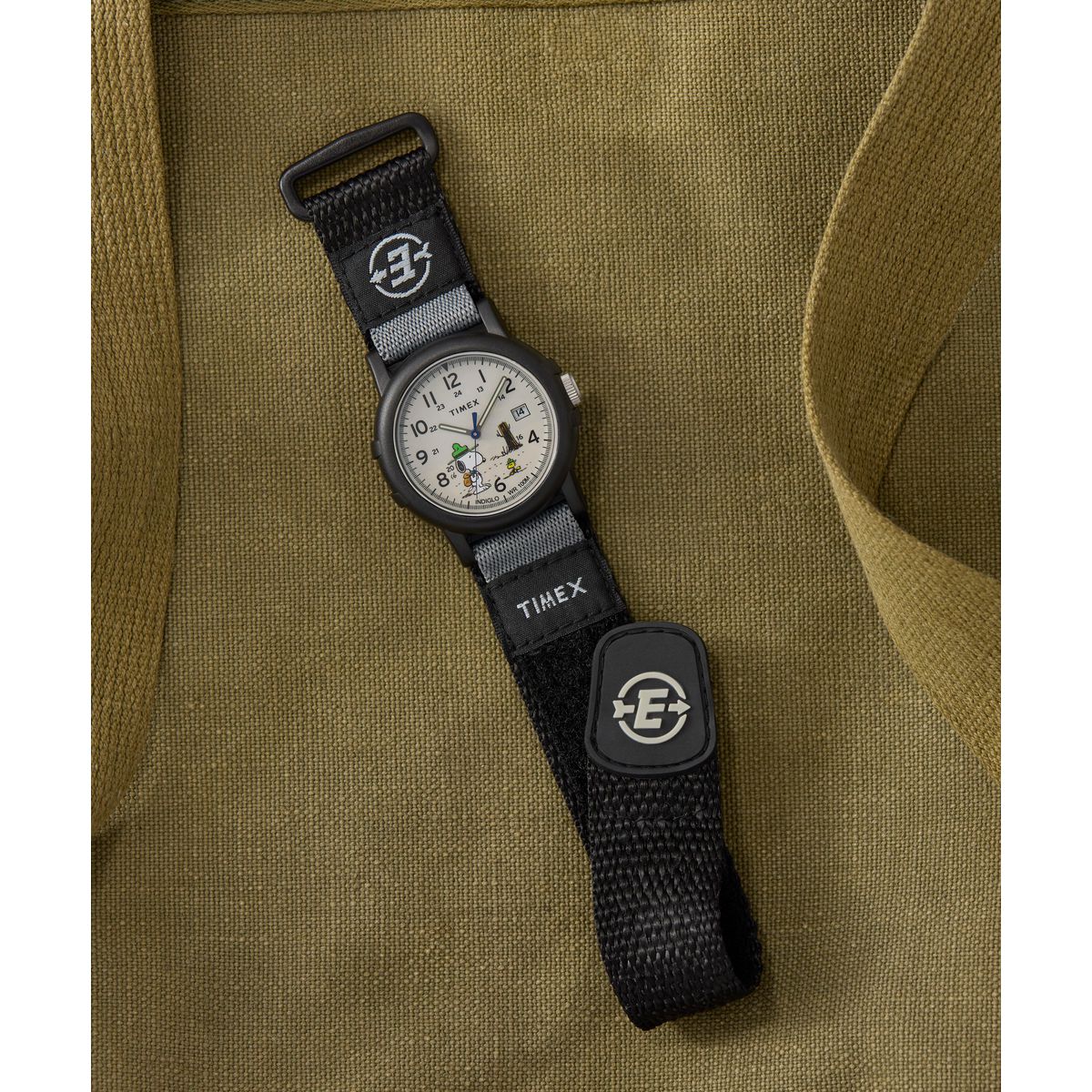 TW4B29100 Timex Expedition x Snoopy de caballero pulsera de tela - Image 3