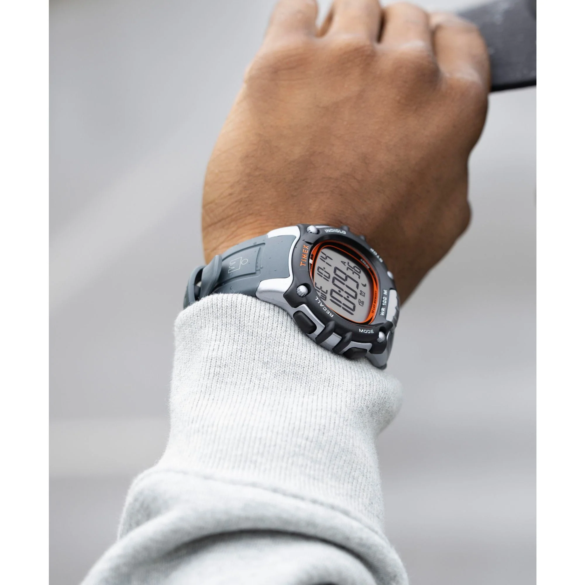 TW5M64500 Reloj Timex Ironman de hombre banda de silicona - Image 7