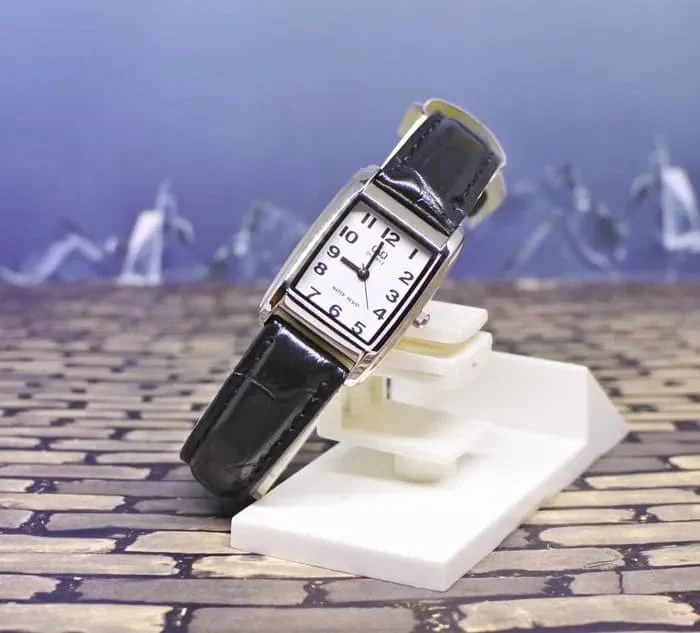VG33J304Y Reloj QQ para Mujer - Image 2